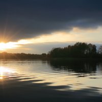 Озеро,закат,осень. :: Павел 