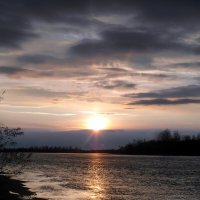Вечер на реке. :: nadyasilyuk Вознюк