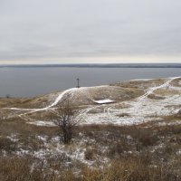 р. Волга, первый снег. :: Татьяна Иваненкова