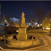 Вечер в музее Мирового океана. Старинный фонтан. :: Валерия Комова