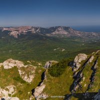 В ГОРАХ КРЫМА :: Sergey Bagach