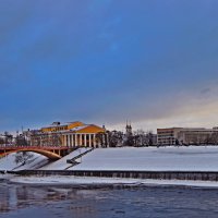 Панорама зимнего города.. :: Vladimir Semenchukov