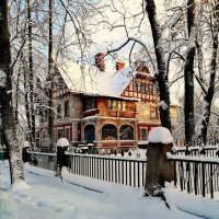 В хороший зимний день на улицах нашего городка - 4 :: Сергей 