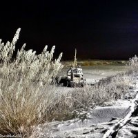 Морозной ночью на Новоладожском канале :: Игорь Корф