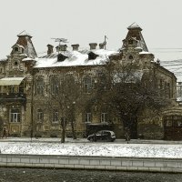 А по городу шёл… снег... :: Петр Фролов