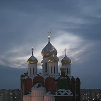 Вечернее небо над городом. :: Николай Масляев