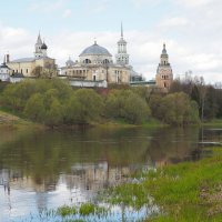 Торжок. Прогулка вдоль Тверцы. :: Евгений Седов