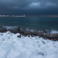 Зима в Ялте :: Сергей Титов