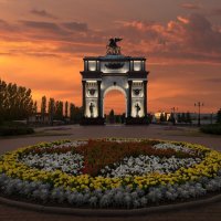 Триумфальная арка мемориального комплекса "Курская дуга" :: Артём Мирный / Artyom Mirniy