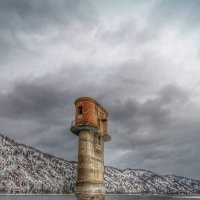 Старая водонапорная башня :: Вадим Басов
