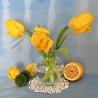 с лимоном и желтыми тюльпанами :: НАТАЛЬЯ 