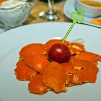 Самый яркий на свете салат с помидорами и мандаринами :: Валерий Иванович