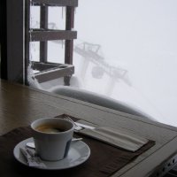 Чашечка кофе на высоте 2200 м. 3 уровень :: Анна Воробьева