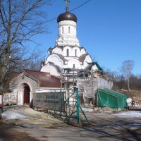 Петергоф.Строящаяся церковь во имя страстотерпца царевича Алексия :: Таэлюр 