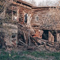 Заброшенный дом :: Alex Daniloff