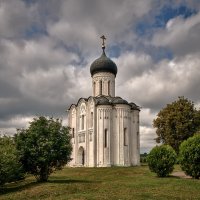 Храм Покрова на Нерли, 1165 г. :: Игорь Иванов