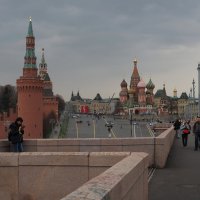 Пасмурный день в Москве :: Евгений Седов