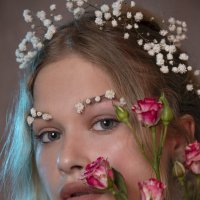 Портрет девушки с цветами :: Ульяна Гончарова