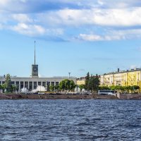 Площадь Ленина с Финляндским вокзалом и Ильичом на броневике :: Стальбаум Юрий 