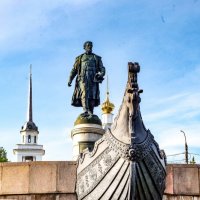 Памятник отважному русскому путешественнику :: Георгий А