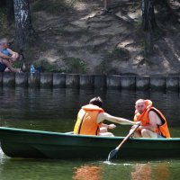 Отдых на воде, у воды и с водой :: Борис Максимов