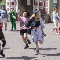 Танцы на улице(11) :: Александр Степовой 