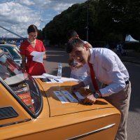 Ретро авто. Парк Горького :: Сергей Золотавин