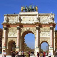 Триумфальная арка на площади Каррузель в Париже :: Ольга Довженко