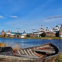 Вид на Спасо-Преображенский Соловецкий монастырь. :: Михаил Малец