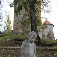 Скульптуры замкового парка :: Ольга 