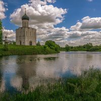 Церковь Покрова на Нерли. :: Борис Гольдберг