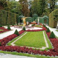 территория замка Linderhof :: Светлана Баталий