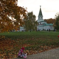 Осень в Коломенском :: Ninell Nikitina
