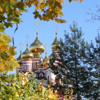 В обрамлении осени :: Ната Волга