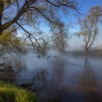 Весенняя река :: Сергей Шабуневич