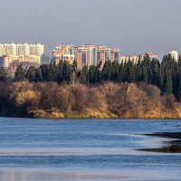 Город на холме. Осень. :: Александр Семенов