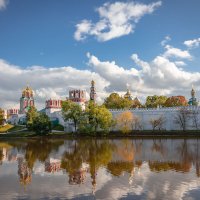 Новодевичий  монастырь :: Олег Дорошенко