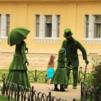 Зелёные скульптуры Кисловодска. :: Ирина Нафаня