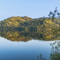 Тишина на озере. :: юрий Амосов