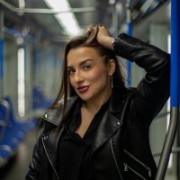 В вагоне метро :: Сергей Деев