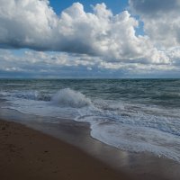 В море смотрятся облака... :: Владимир Жуков