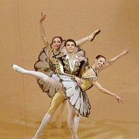 Премьера балета "Классическое па из балета "Пахита" :: Лидия Бусурина
