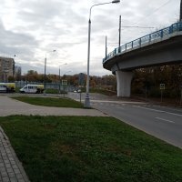 У трамвайного моста. :: Владимир Драгунский