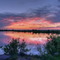Закат над озером :: Юрий Никитенко