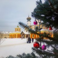Зимний монастырь :: Сергей Кочнев