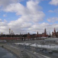 Вид на Кремль с Парящего моста :: Анна Воробьева