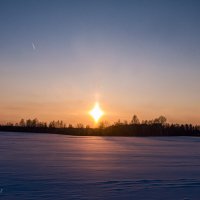 Закатный вариант солнышка в рукавичках) Окрестности Ухты :: Николай Зиновьев