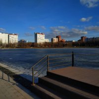 Городской пейзаж в марте :: Андрей Лукьянов