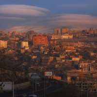 Ереван на закате дня. Февраль 2023 :: Дмитрий Шишкин