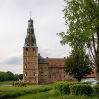 Замок Раесфельд... :: Николай Гирш